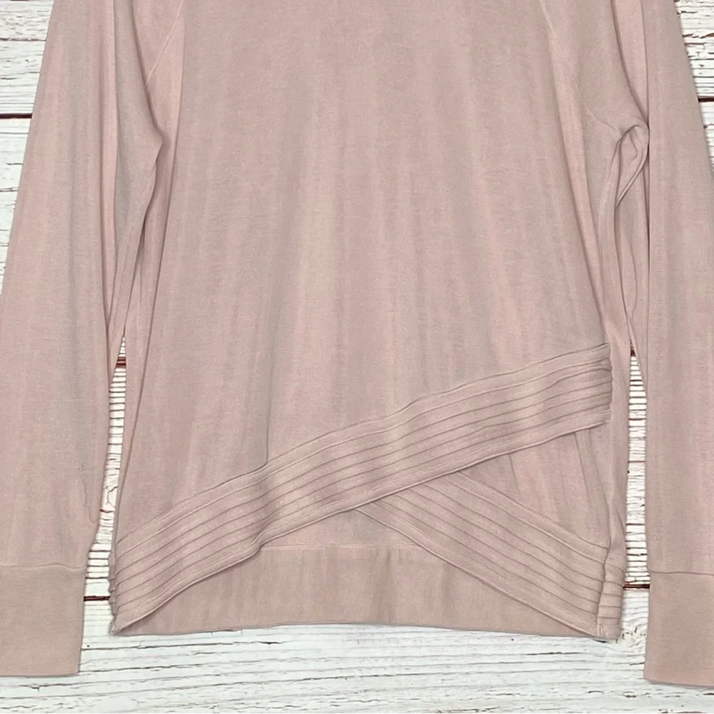 Athleta Serenity Criss Cross Sweatshirt in Soft Pink Sz M - Picture 12 of 12